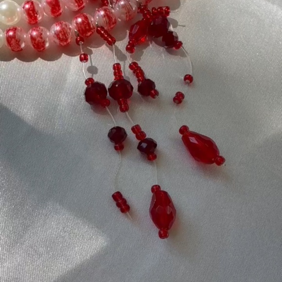 Glam Red Beaded Pearl Choker Necklace | Elegant Gothic Statement Jewelry - Picture 6 of 7